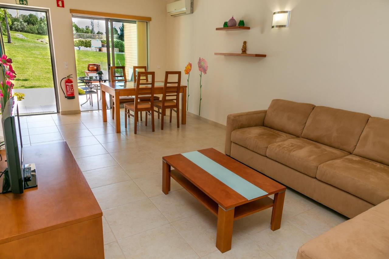 Sunny Villa Facing The Swimming Pool Fontainhas  Esterno foto