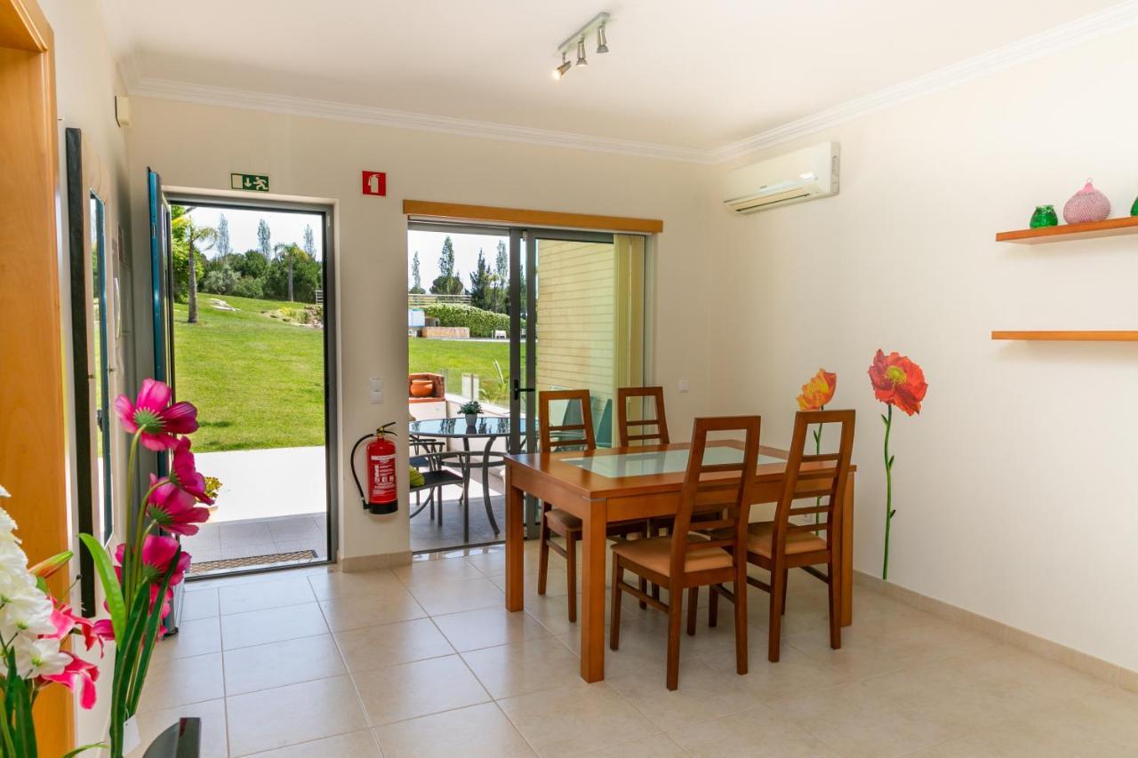 Sunny Villa Facing The Swimming Pool Fontainhas  Esterno foto