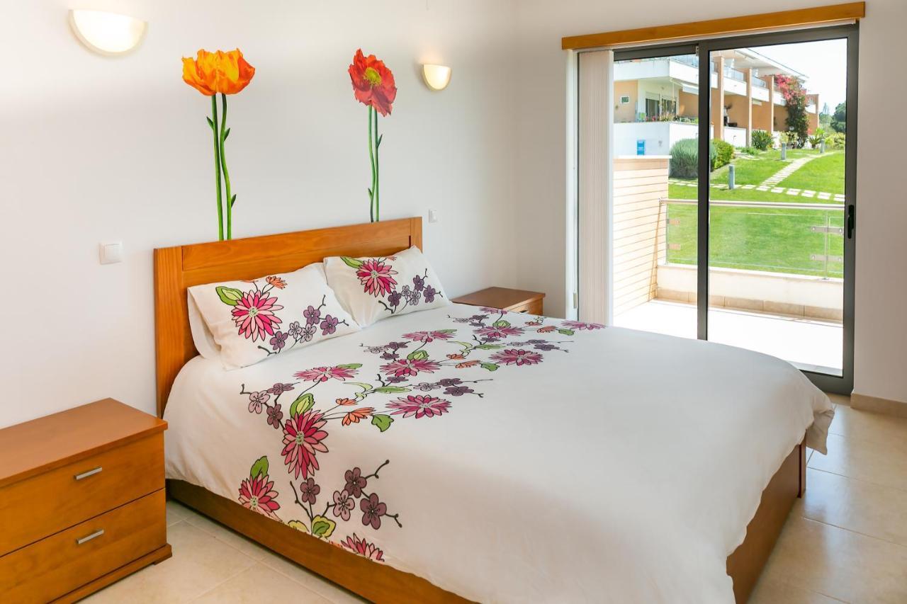 Sunny Villa Facing The Swimming Pool Fontainhas  Esterno foto